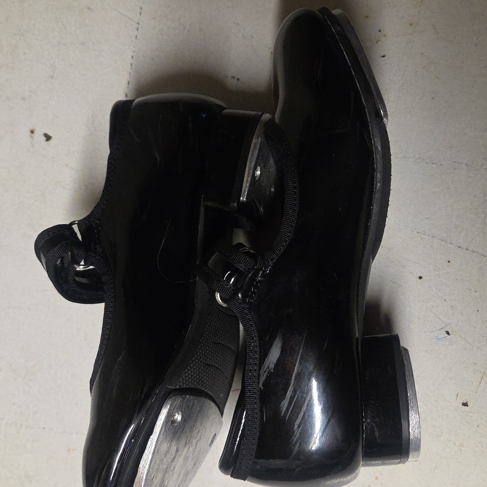Girls Size 12 Black Tap Shoes - Picture 2 of 3